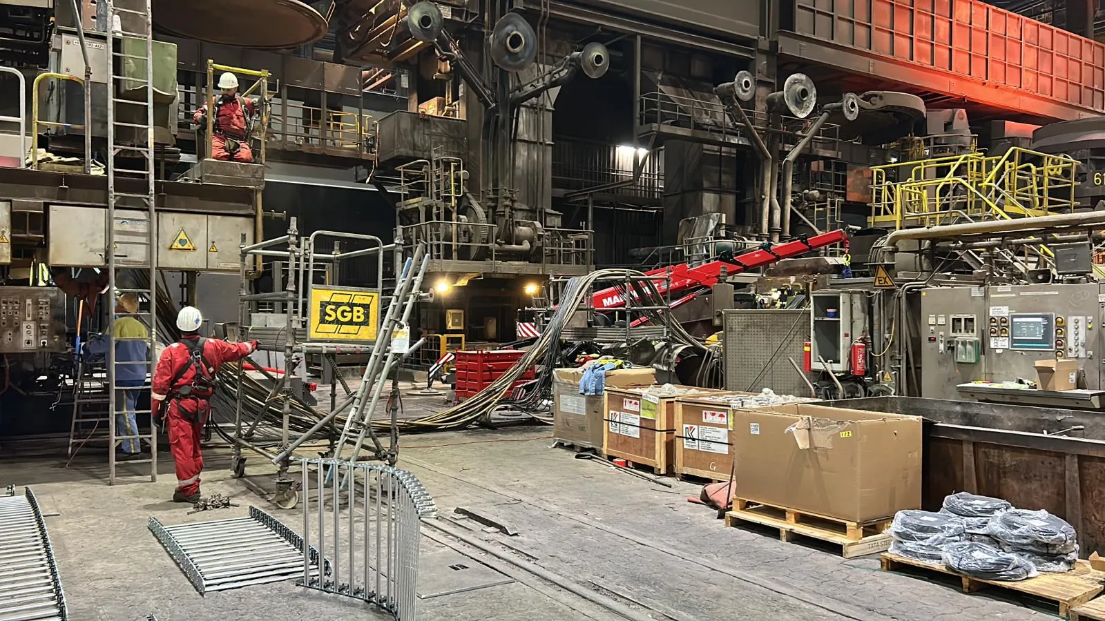 Replacing the cable carriers during the planned shutdown