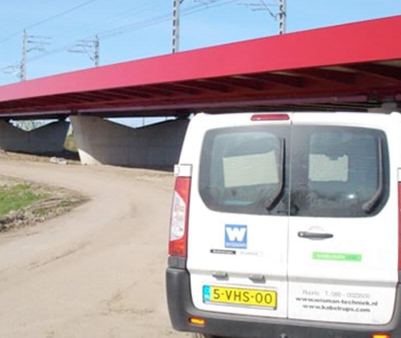 Twee Speciaal Ontworpen Kabelrupsen Geïnstalleerd op de Hanzebrug