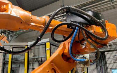 Beschermslangen voor Robots bij Mifa Aluminium